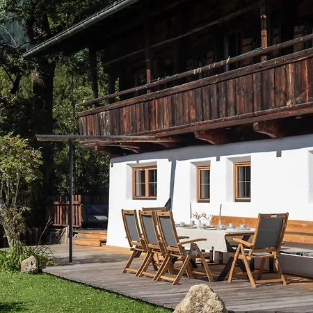 Hunters Superior Villa *