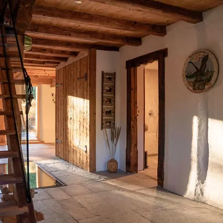 Willa Hunters Superior