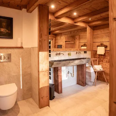 Hunters Villa *