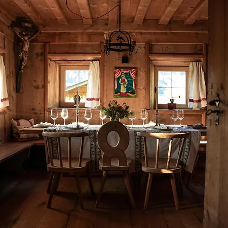 Villa Hunters Superior