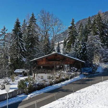 Villa Hunters Superior