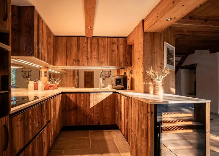 Hunters Superior فيلة