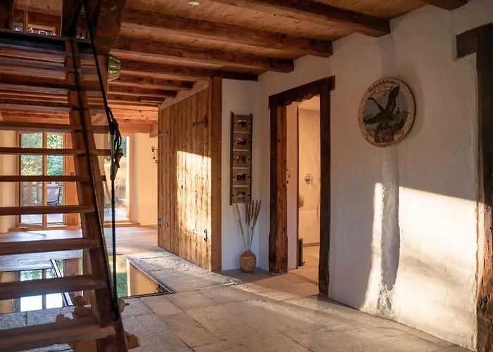 Villa Hunters Superior