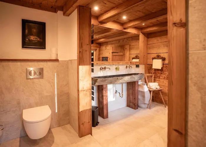 Hunters Superior Villa *